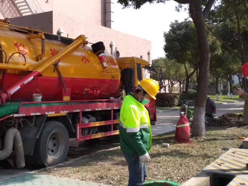 常熟市虞山镇通下水道厕所马桶浴缸高压清洗管道抽粪抽